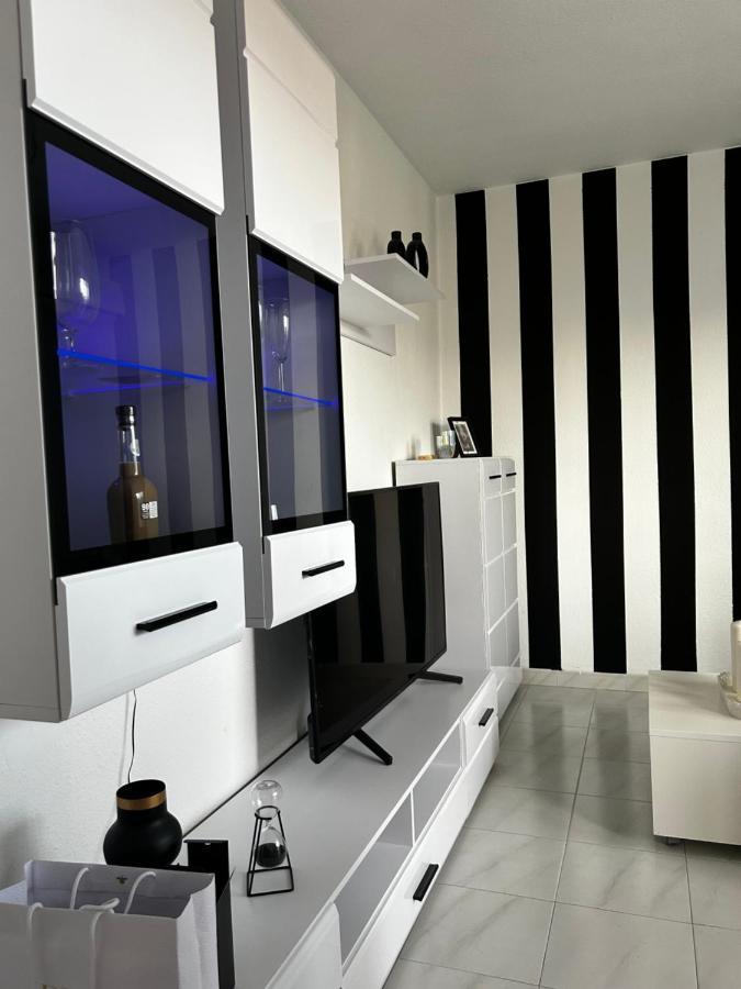 Apartamentos Acuario Benalmadena Bagian luar foto